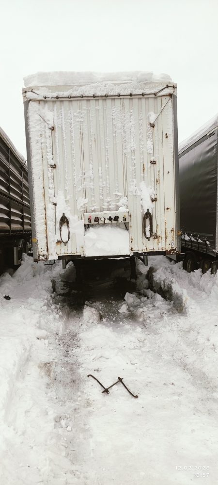 МАЗ 5885* Полуприцеп шторный