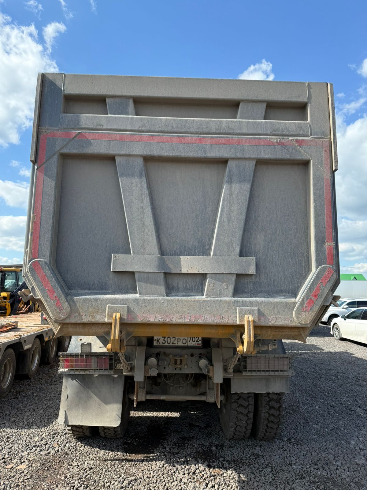 SITRAK C7H 8x4 Самосвал