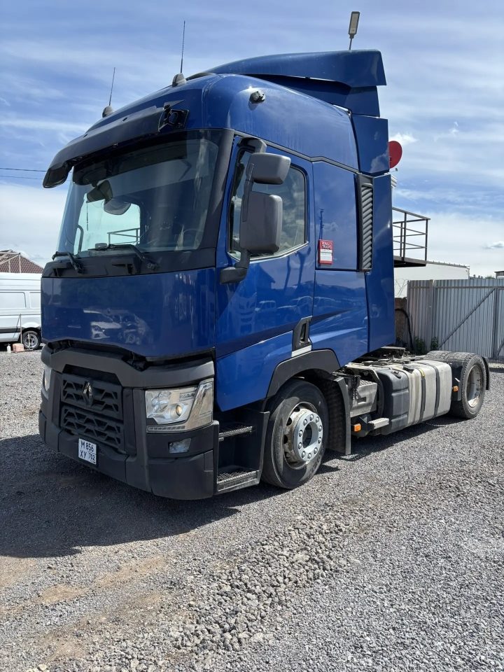 Renault T 4x2 Седельный тягач