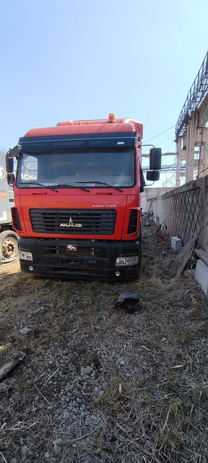 МАЗ 6430 6x4 Седельный тягач