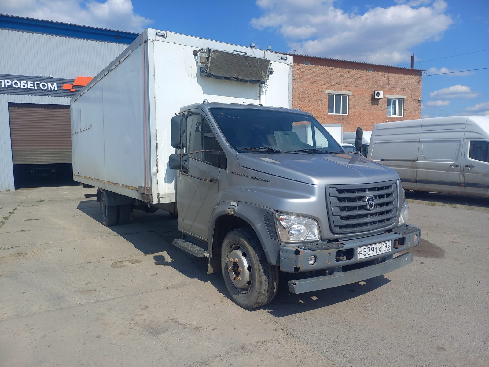 АвтоМаш 2824* на шасси GAZ GAZON NEXT Изотермический/рефрижератор_не актуально