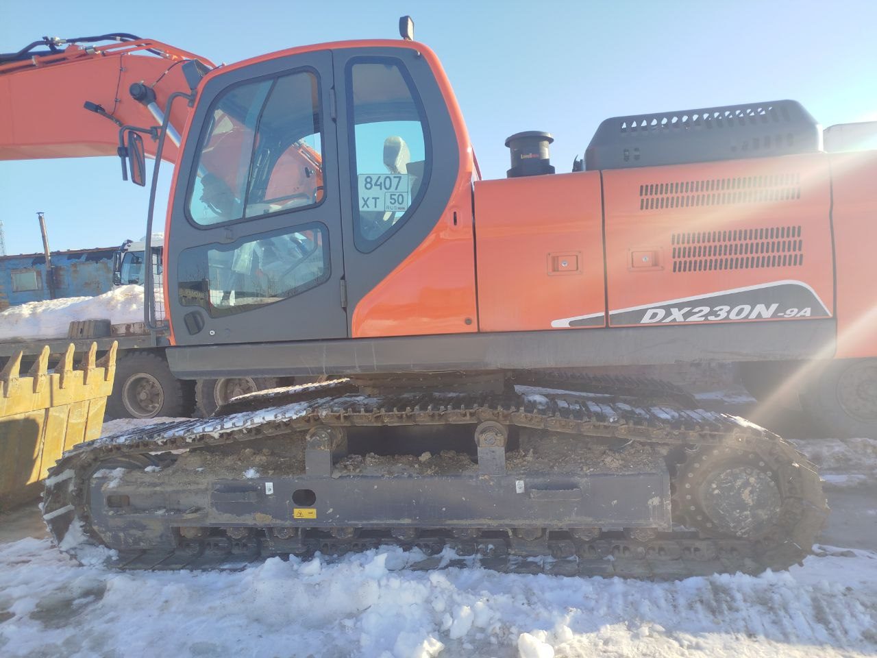 DAXIN DX230* Экскаватор