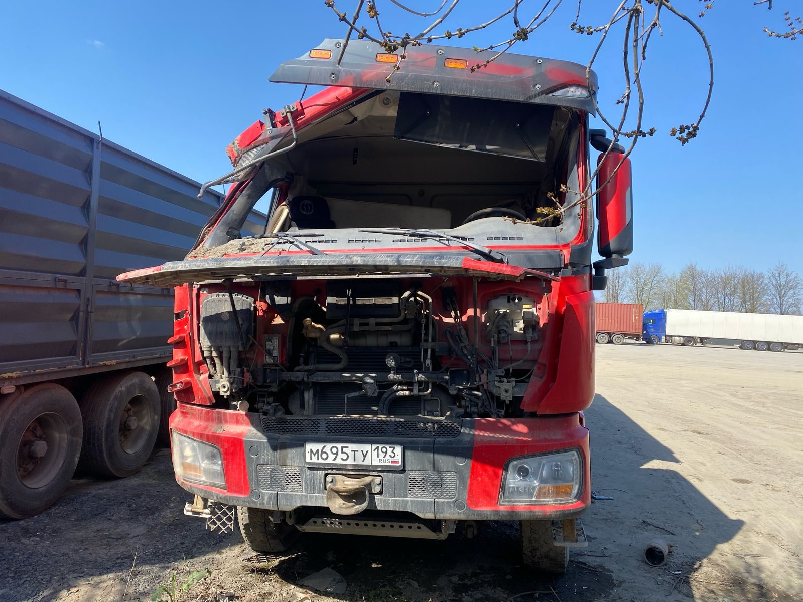 Shacman SX* 8x4 Самосвал