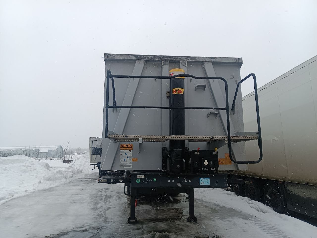 Wielton NW-3 Полуприцеп самосвальный
