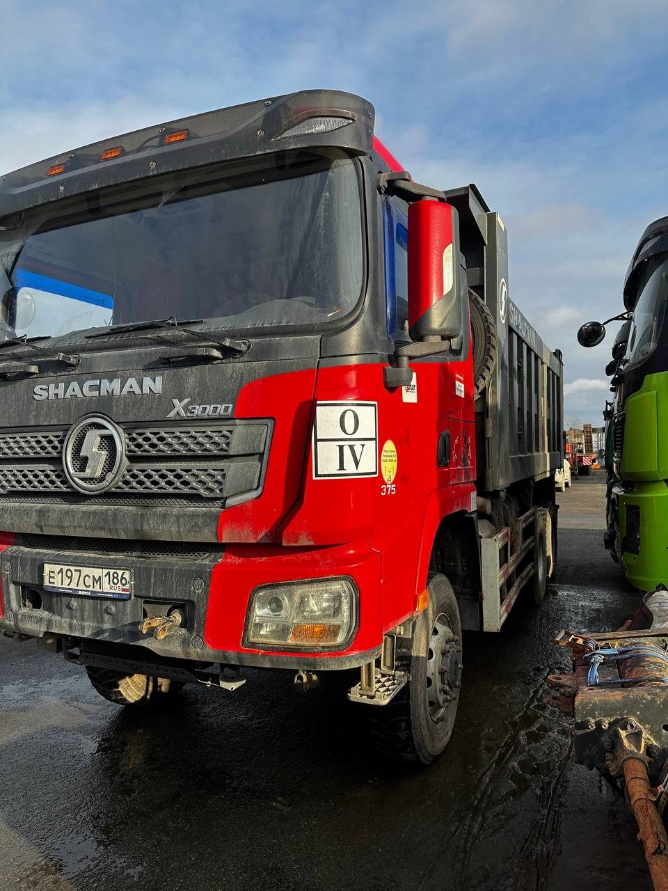 Shacman SX* 6x6 Самосвал