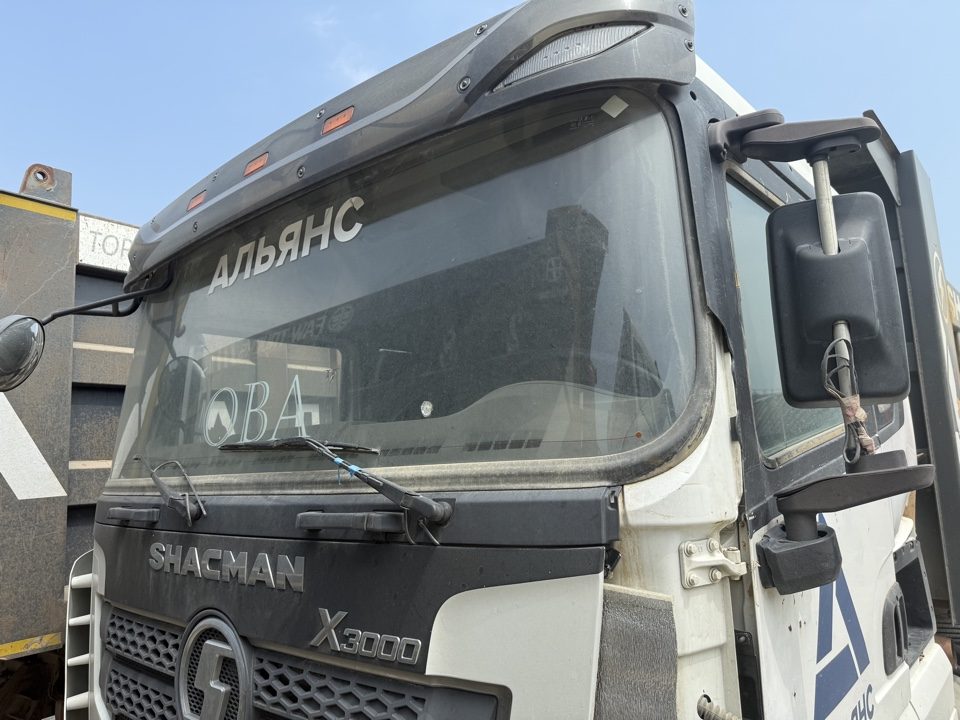 Shacman SX* 6x4 Самосвал