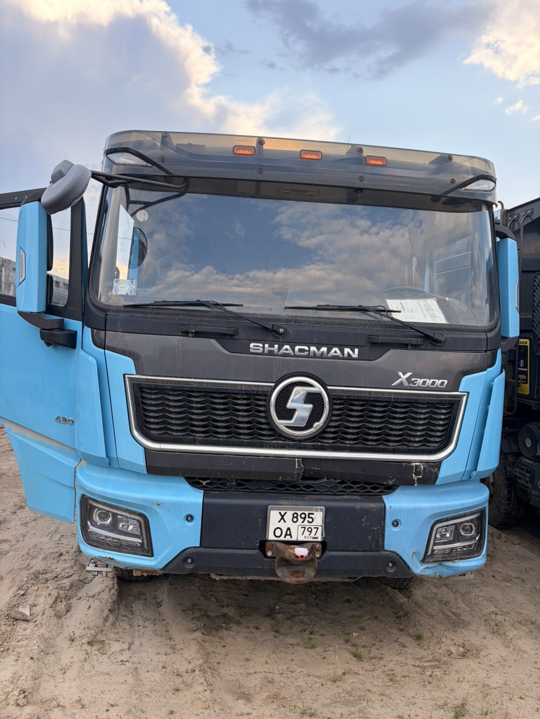 Shacman SX* 8x4 Самосвал