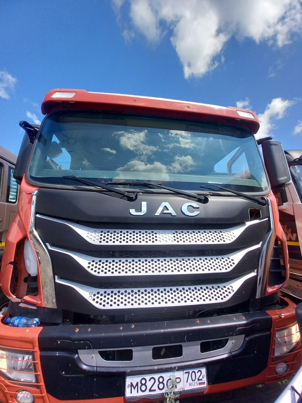 JAC N410 8x4 Самосвал