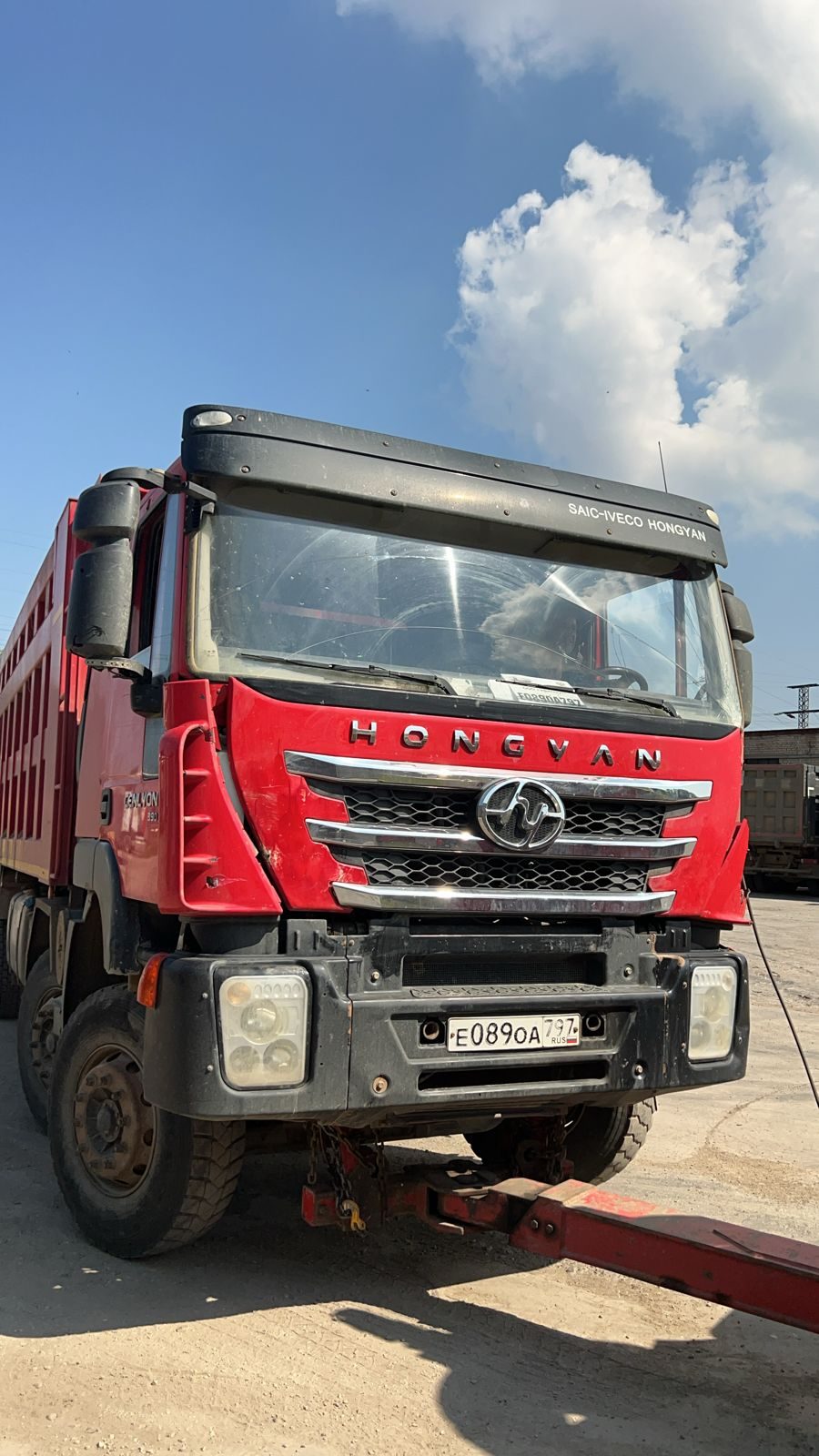 Hongyan 908 8x4 Самосвал