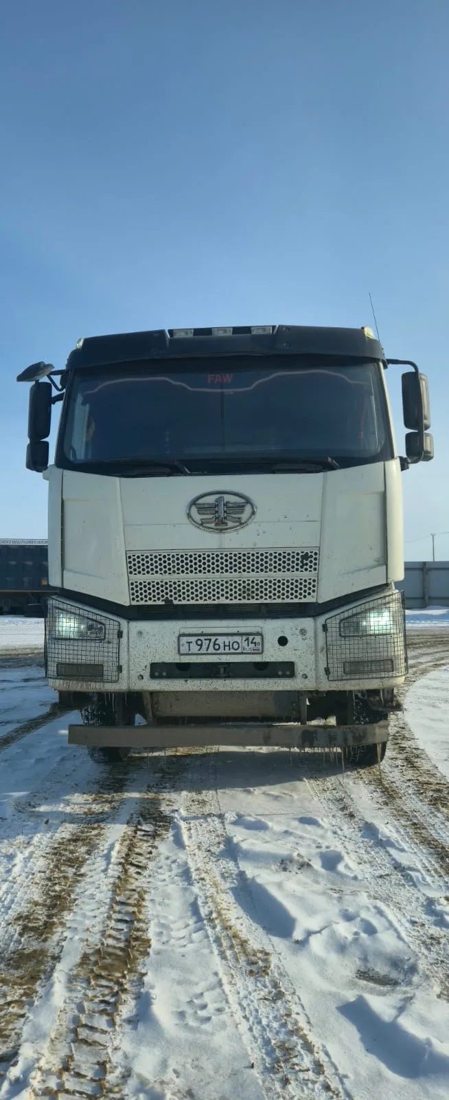 FAW J6 8x4 Самосвал