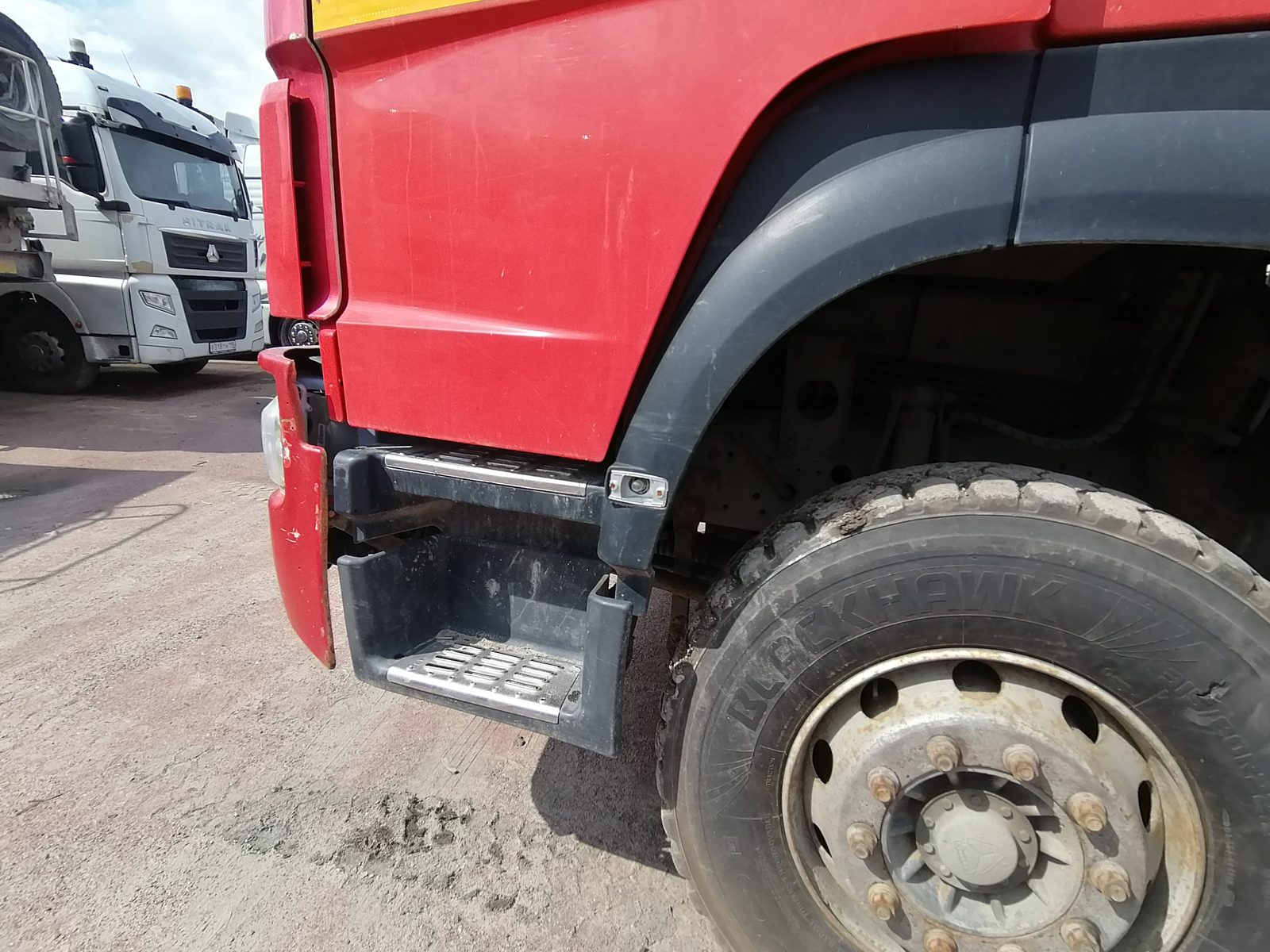 HOWO ZZ* 6x4 Самосвал