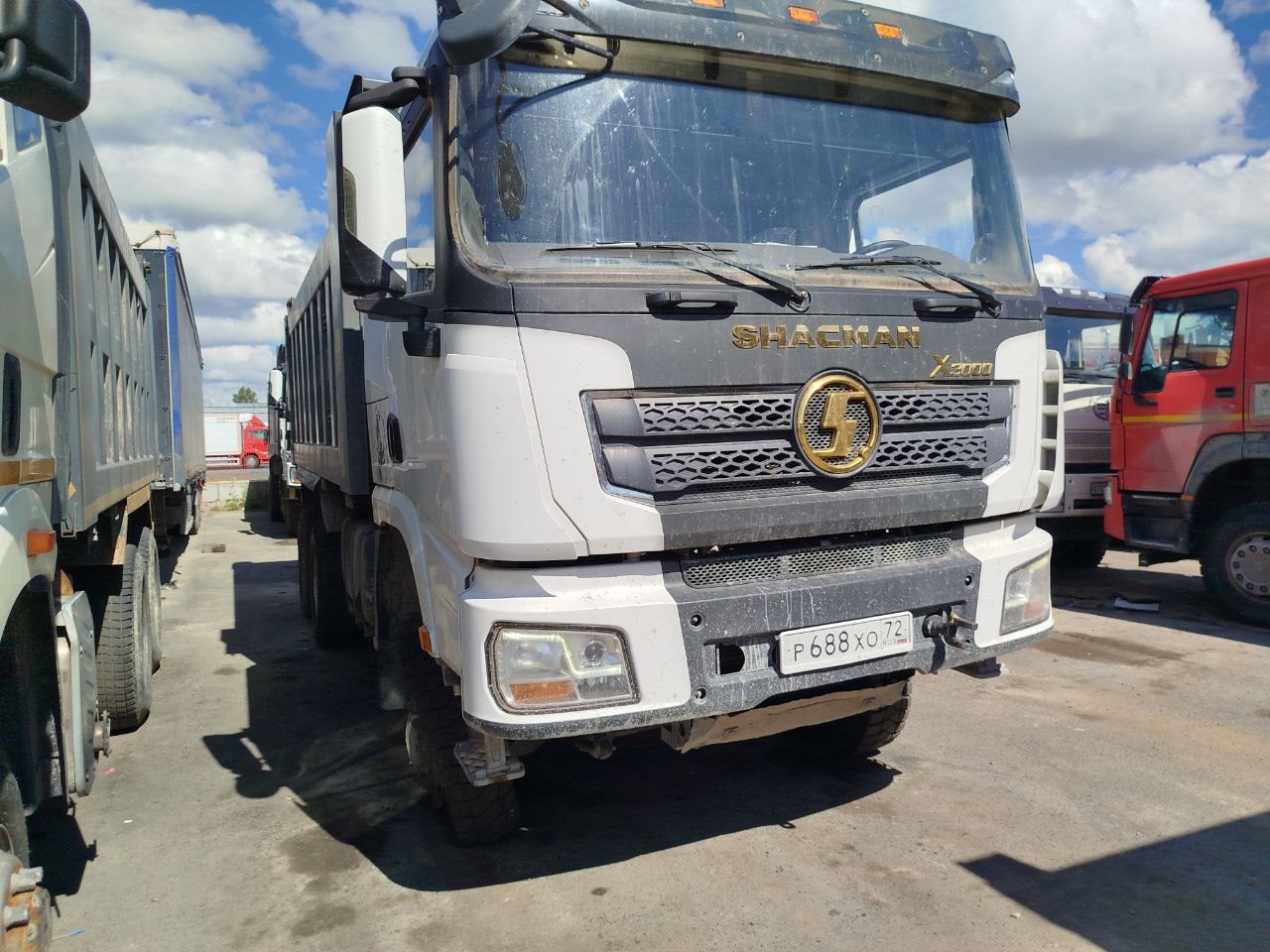 Shacman SX* 6x6 Самосвал
