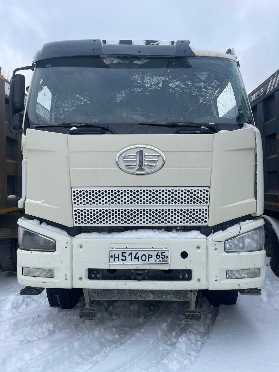 FAW J6 8x4 Самосвал