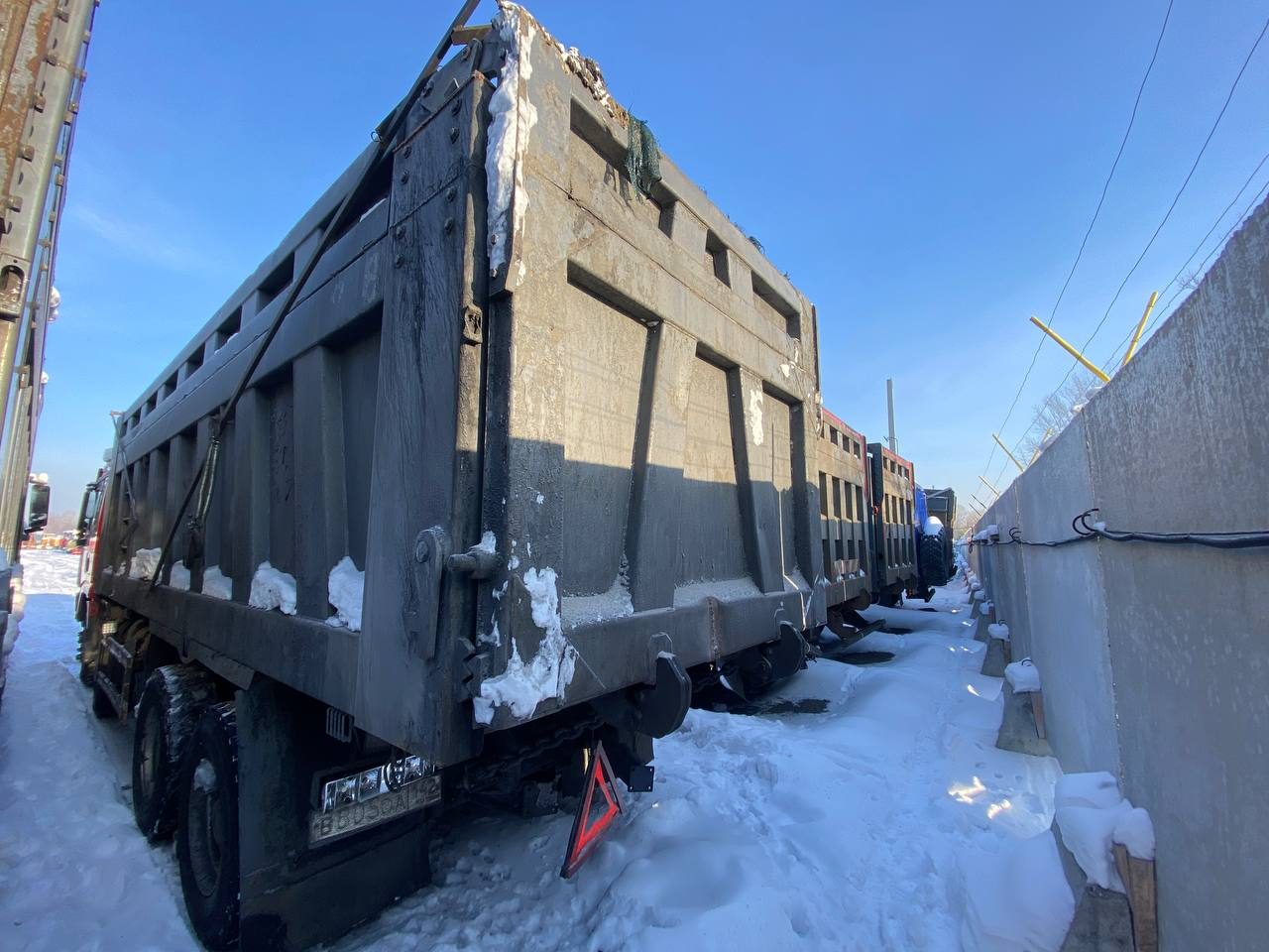 Shacman SX* 8x4 Самосвал