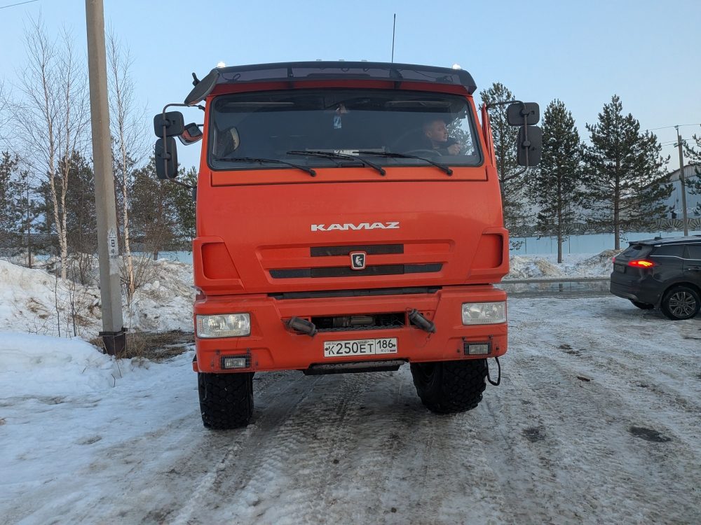 КАМАЗ 53504 6x6 Седельный тягач