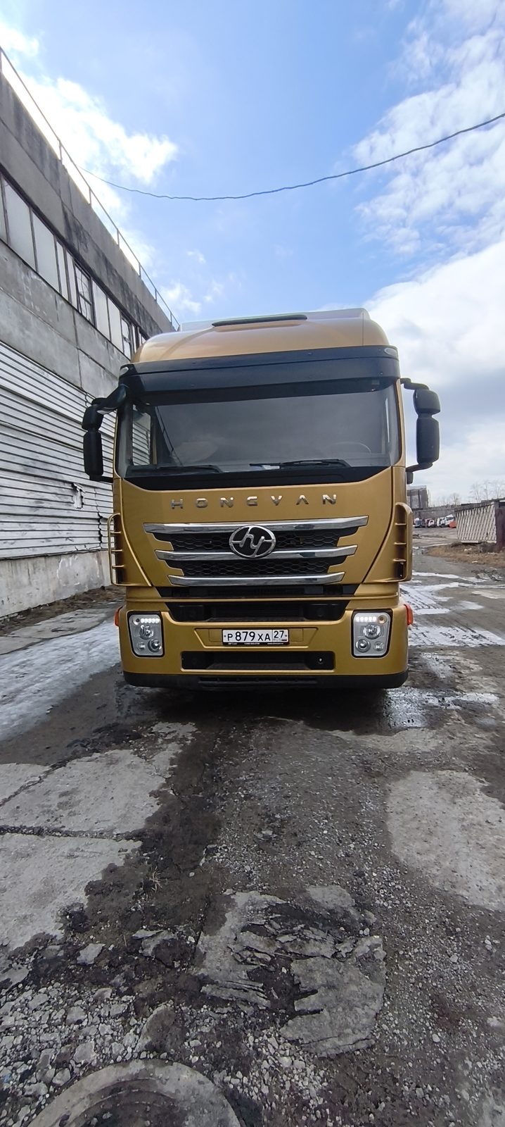 Hongyan 908 4x2 Седельный тягач