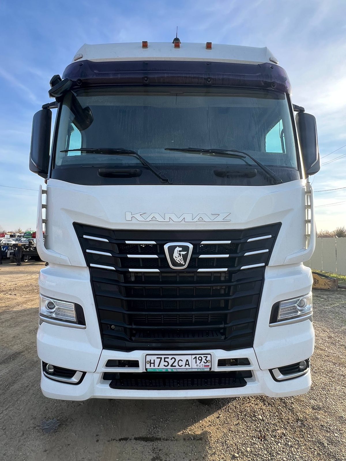 КАМАЗ 54901 4x2 Седельный тягач