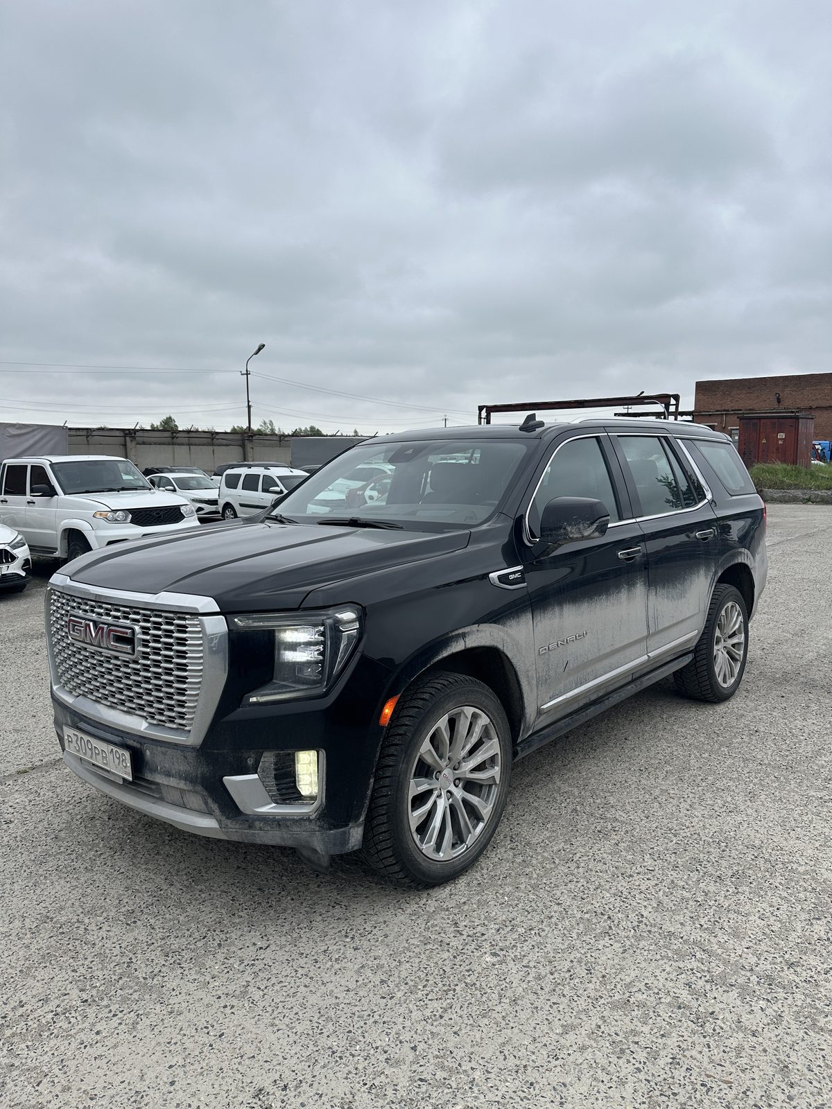 GMC YUKON