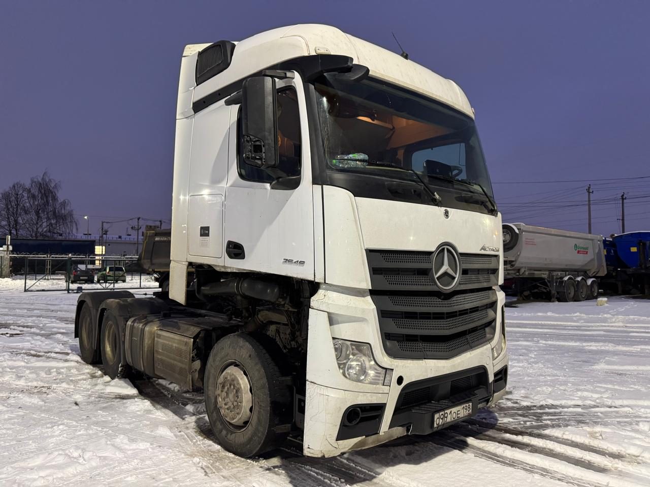 Mercedes-Benz Actros 6x4 Седельный тягач
