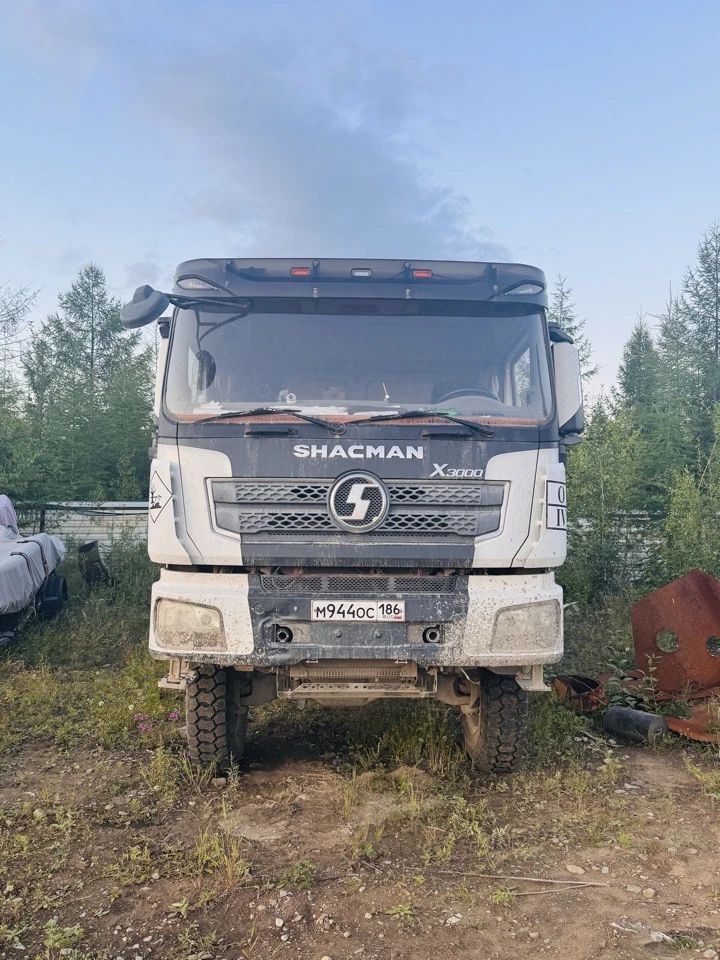 Shacman SX* 6x6 Самосвал