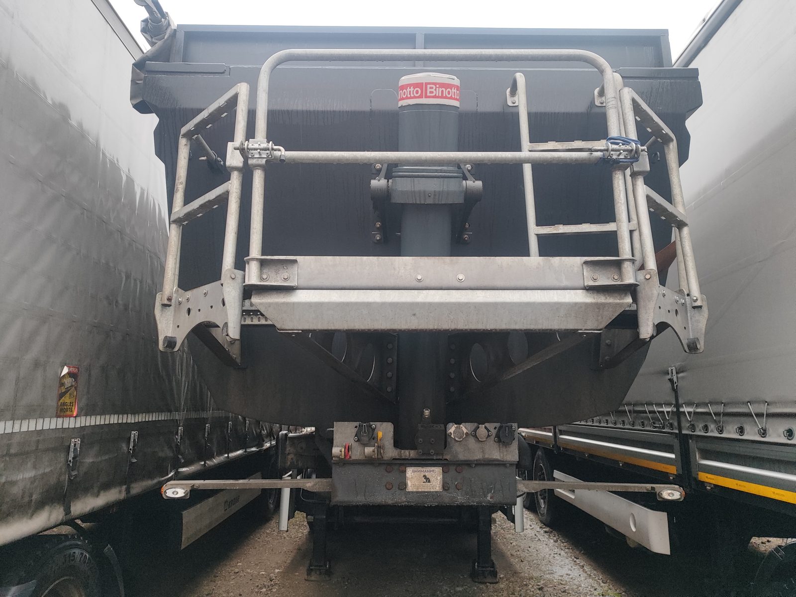 BONUM 9142* Полуприцеп зерновоз