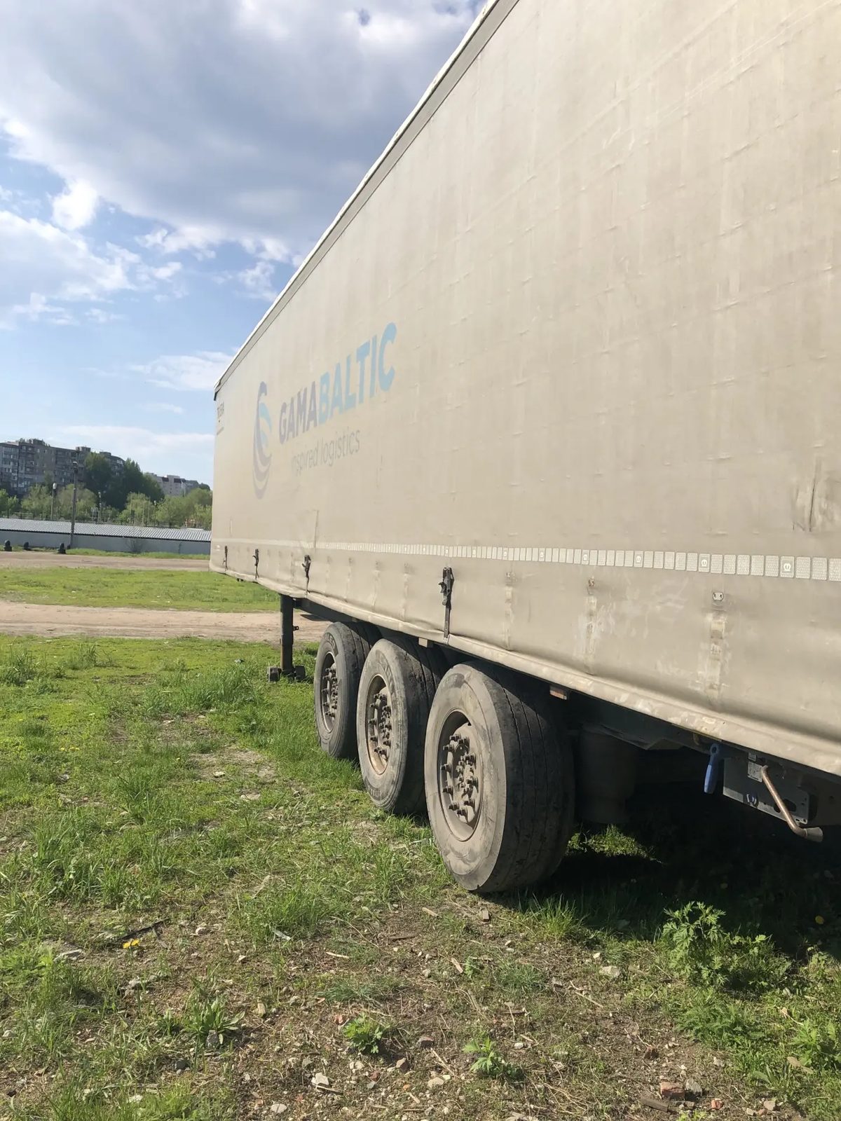 Krone SD Полуприцеп шторный