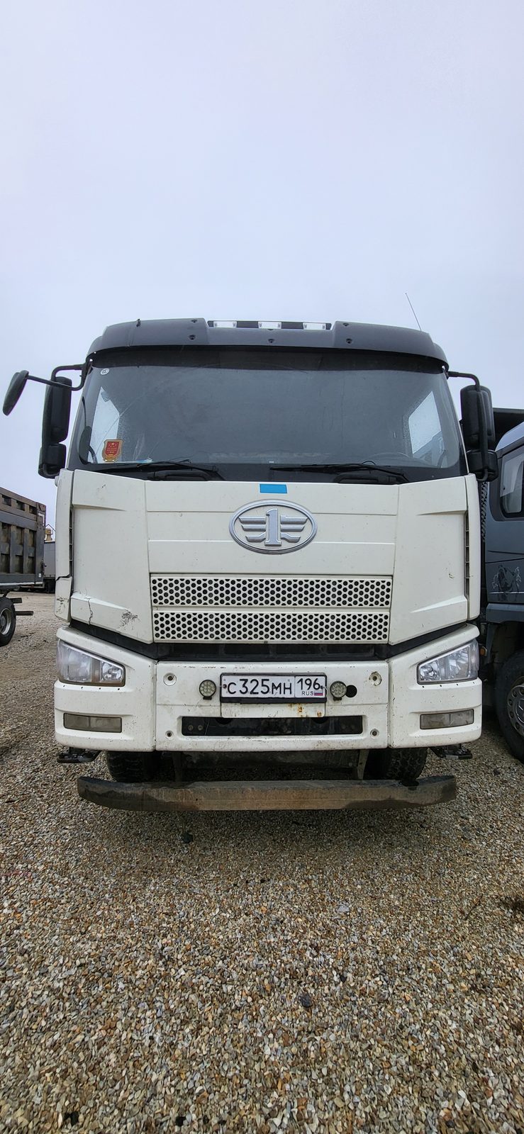 FAW J6 8x4 Самосвал