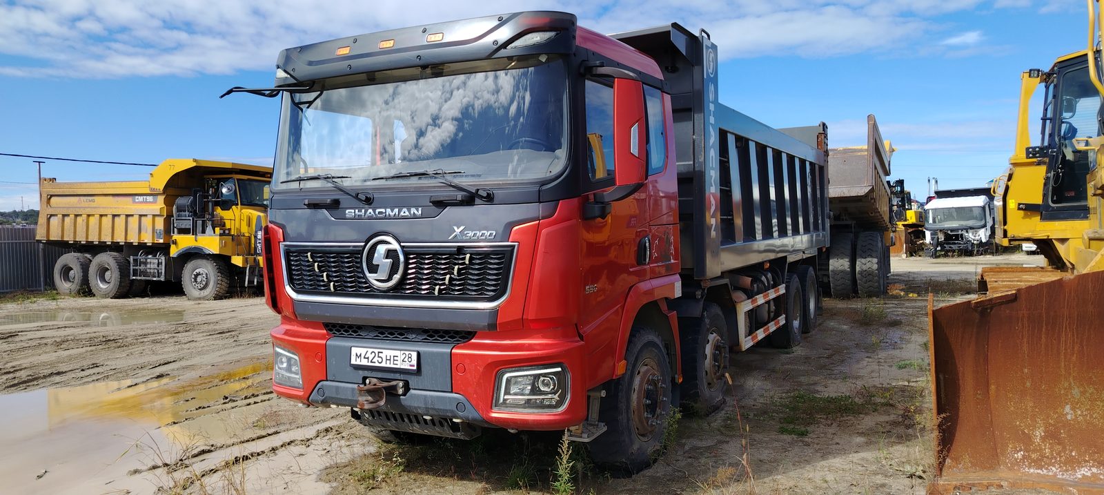 Shacman SX* 8x4 Самосвал
