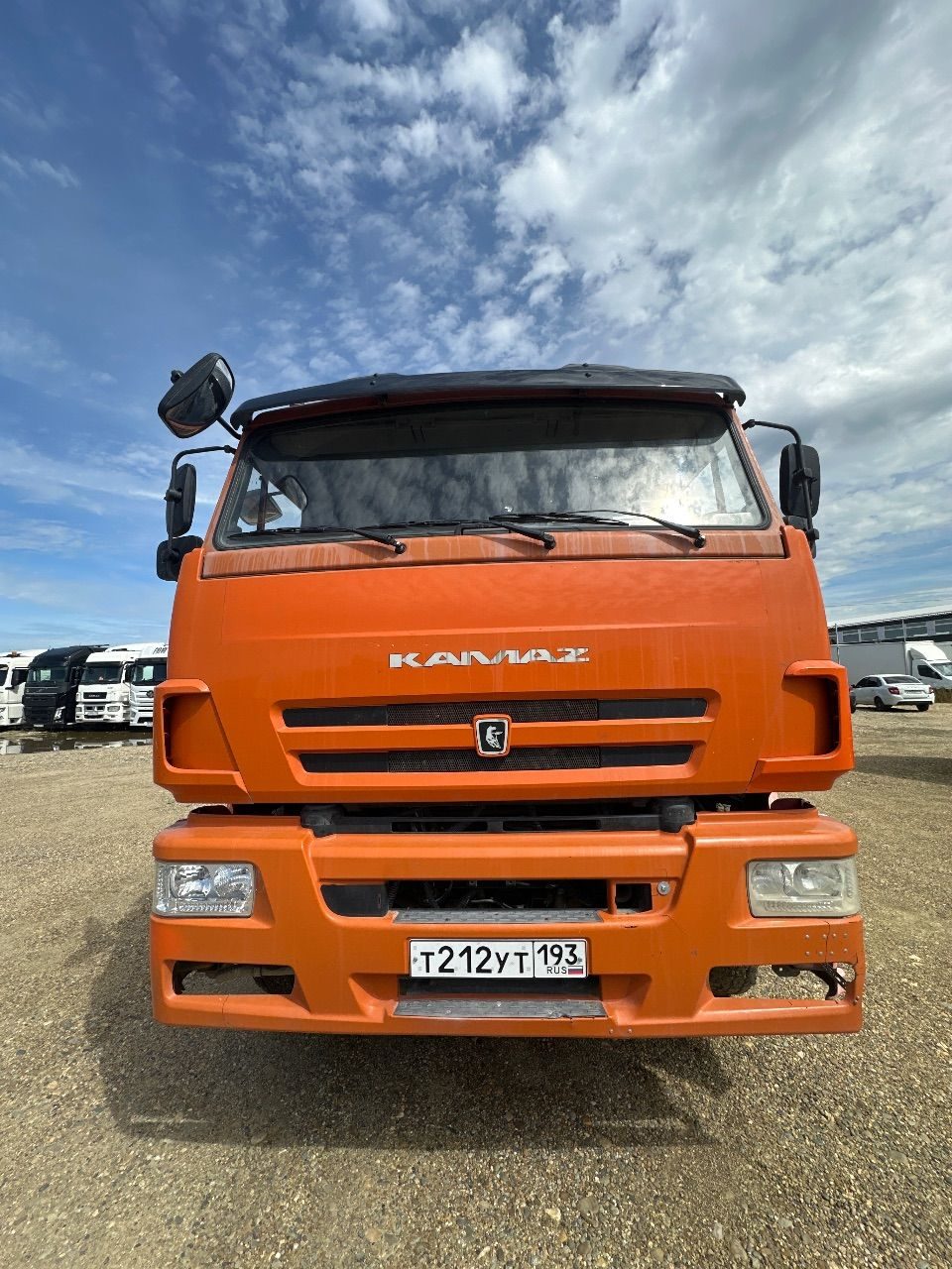 МАЗ 5814* на шасси КамАЗ 6520 6x4 Автобетоносмеситель