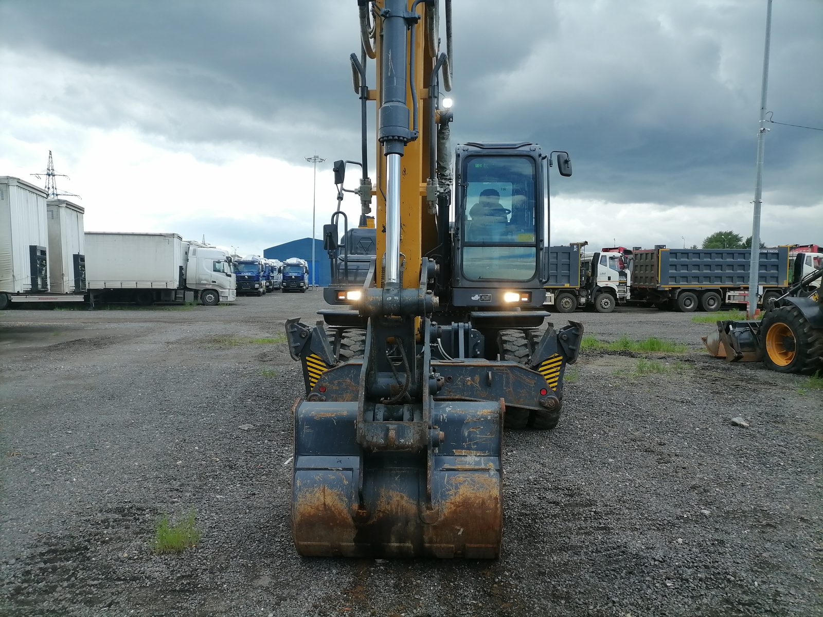 XCMG XE150* Экскаватор колесный