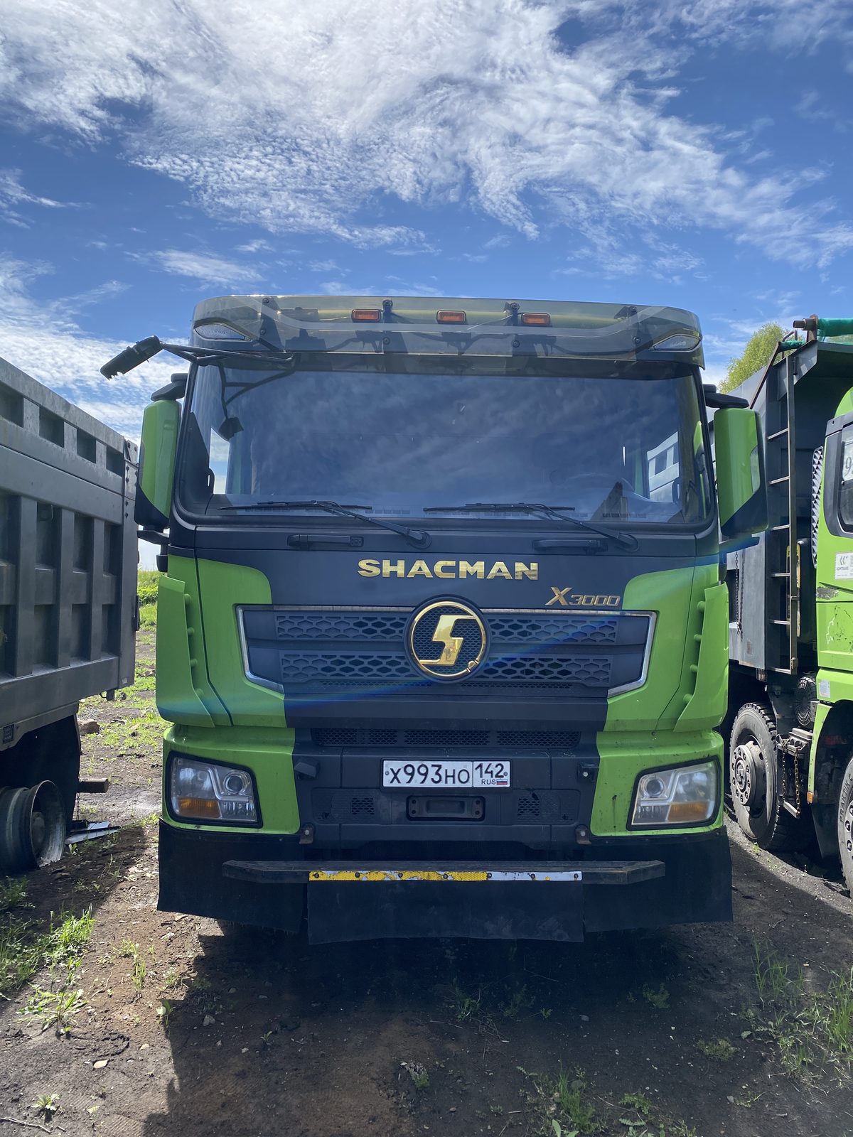 Shacman SX* 8x4 Самосвал