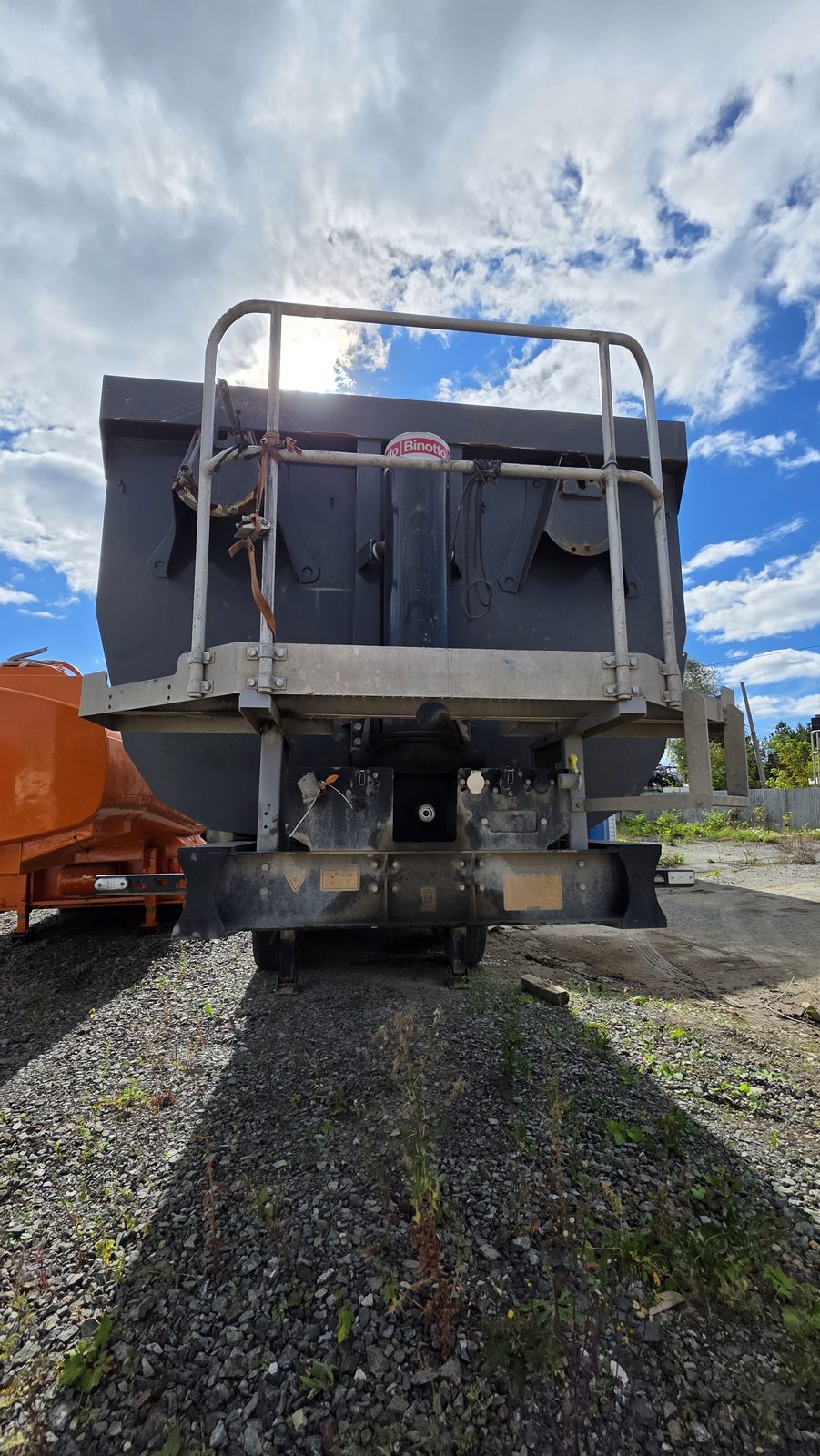 Grunwald 9453 Полуприцеп самосвальный