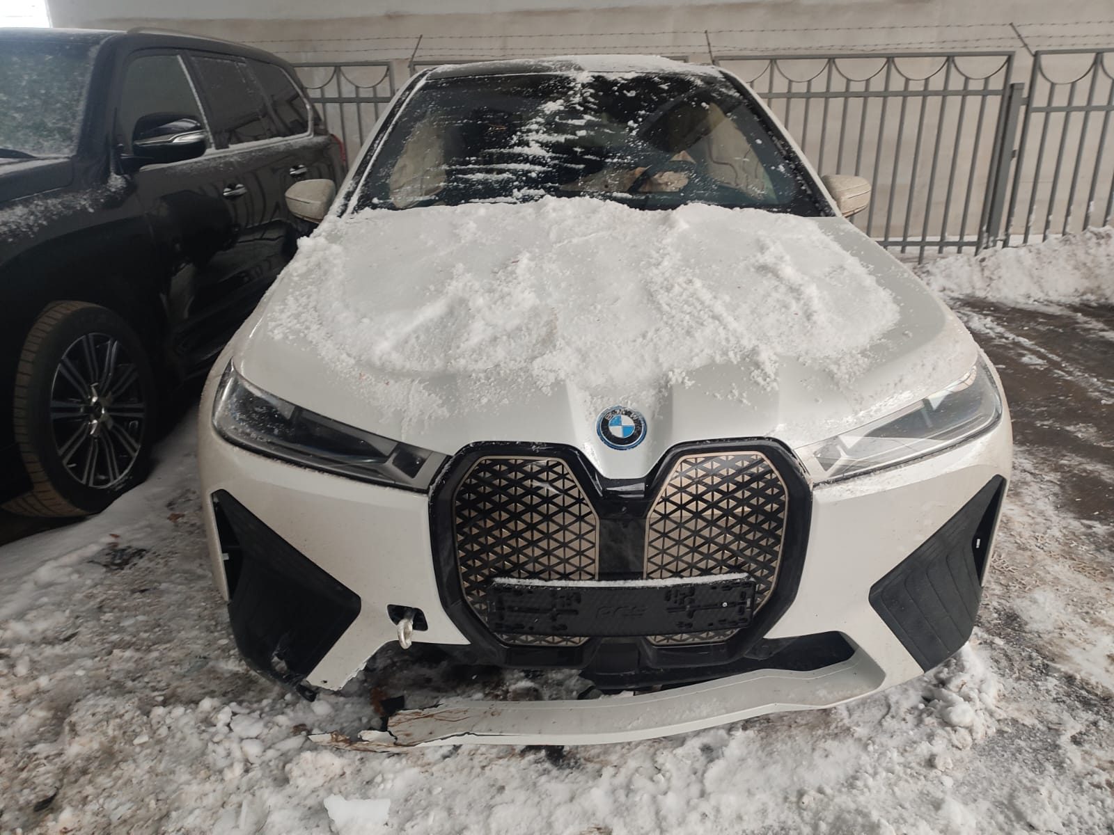 BMW iX