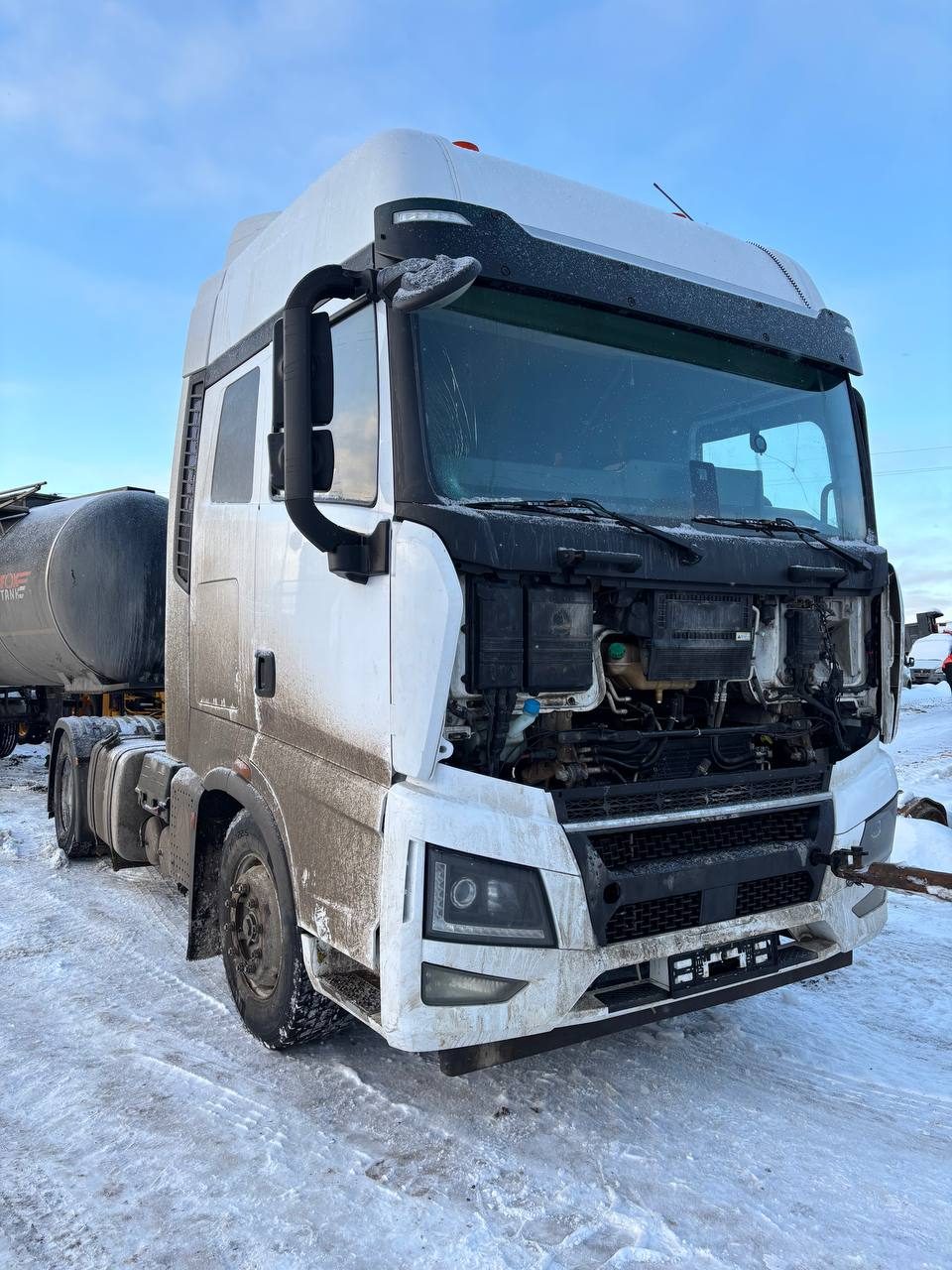 Sany D* 4x2 Седельный тягач
