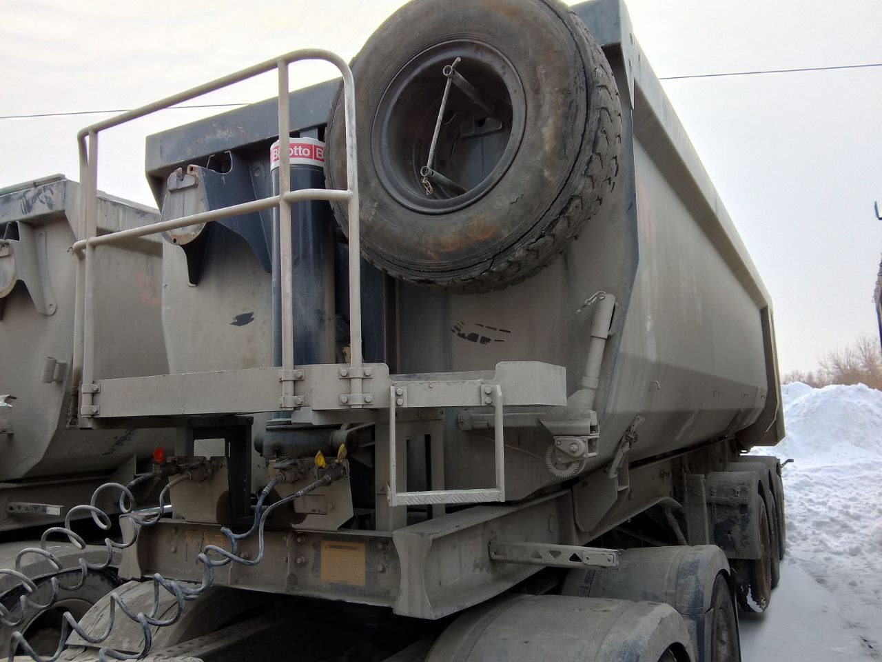 Grunwald 9453 Полуприцеп самосвальный