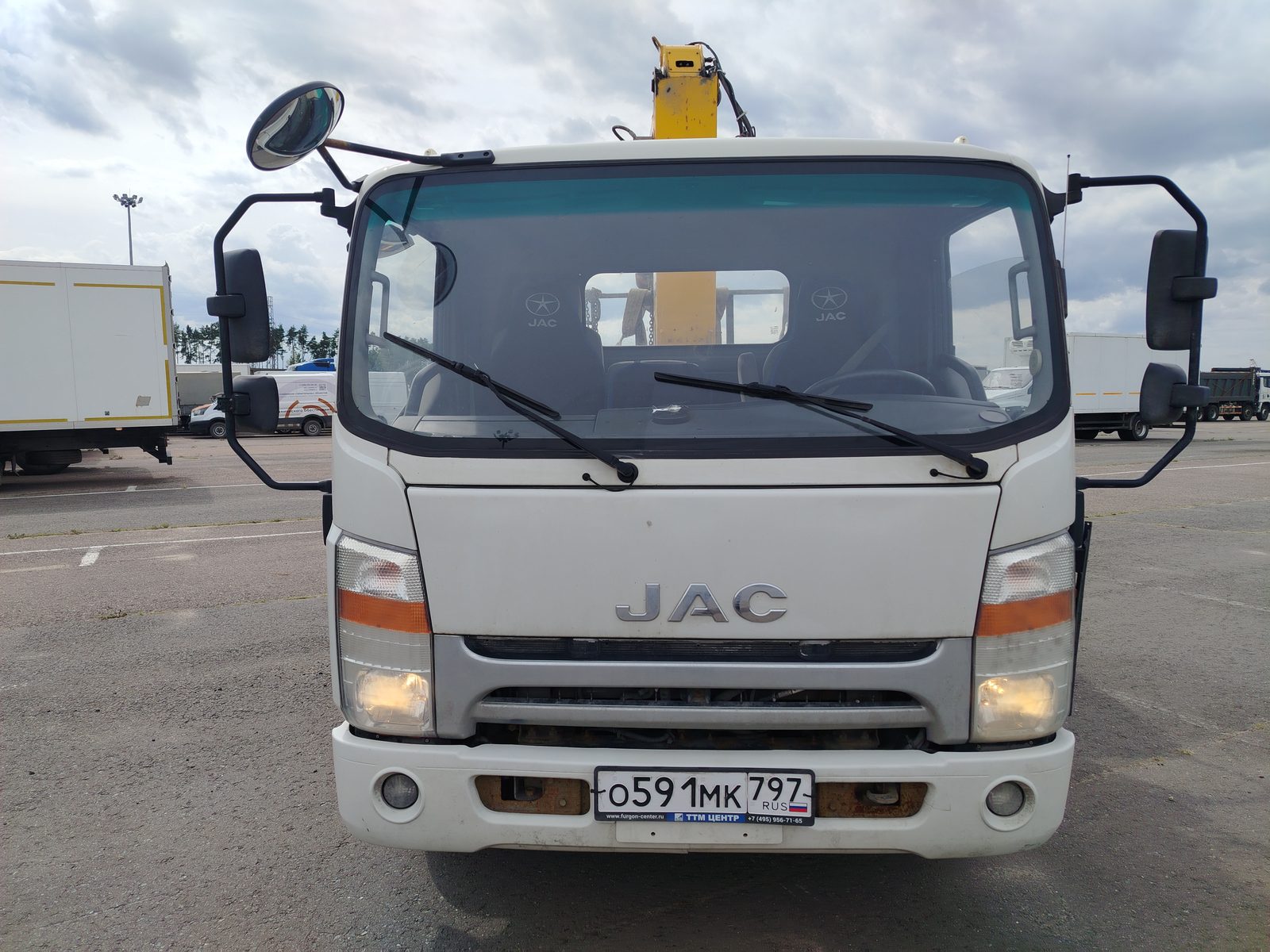 ТТМ-Центр АБ-71* на шасси JAC N90 Бортовой с КМУ