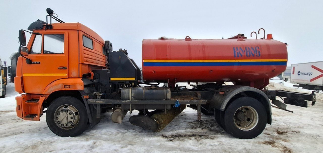 Мценский КО-829Д1 на шасси КамАЗ 53605 4x2 КДМ