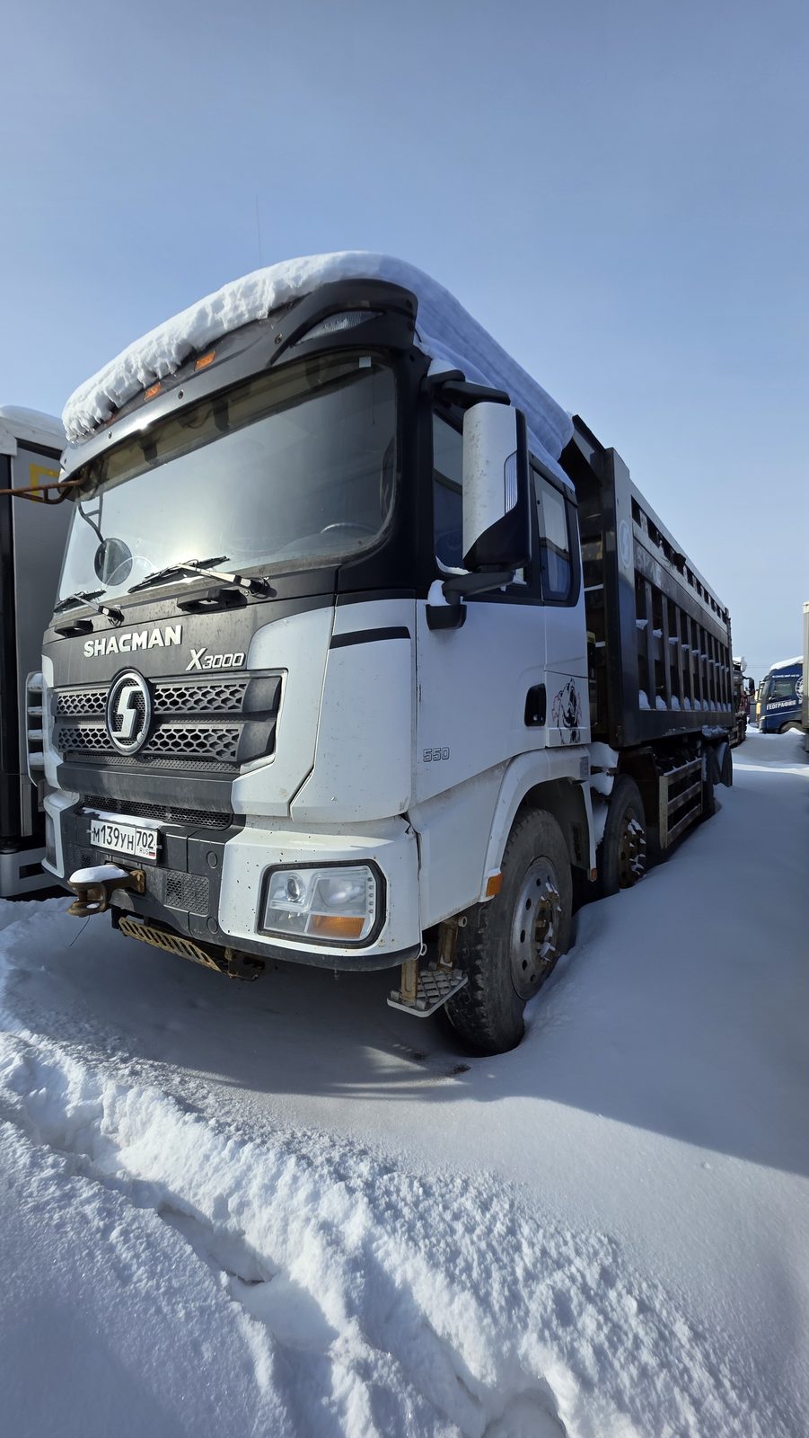 Shacman SX* 8x4 Самосвал