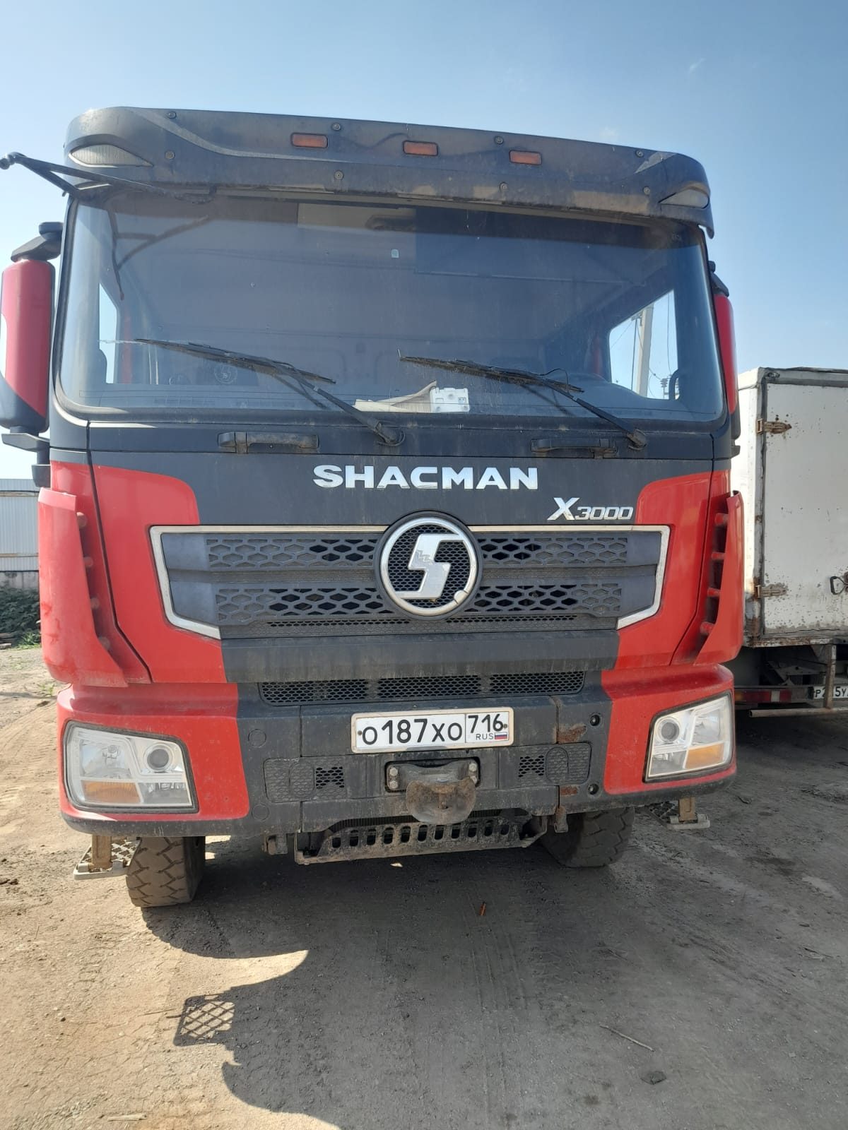 Shacman SX* 8x4 Самосвал