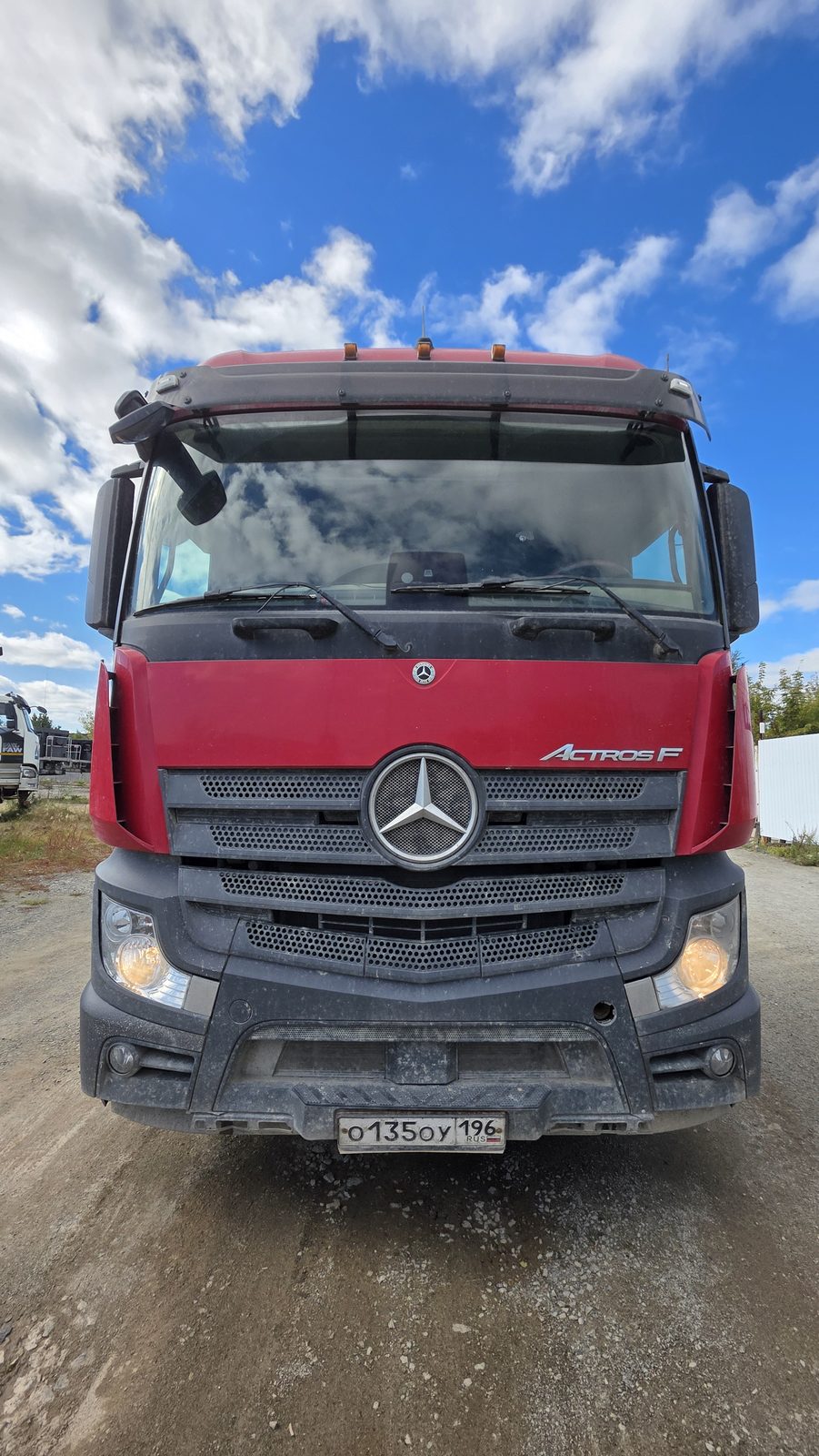 Mercedes-Benz Actros 6x4 Седельный тягач