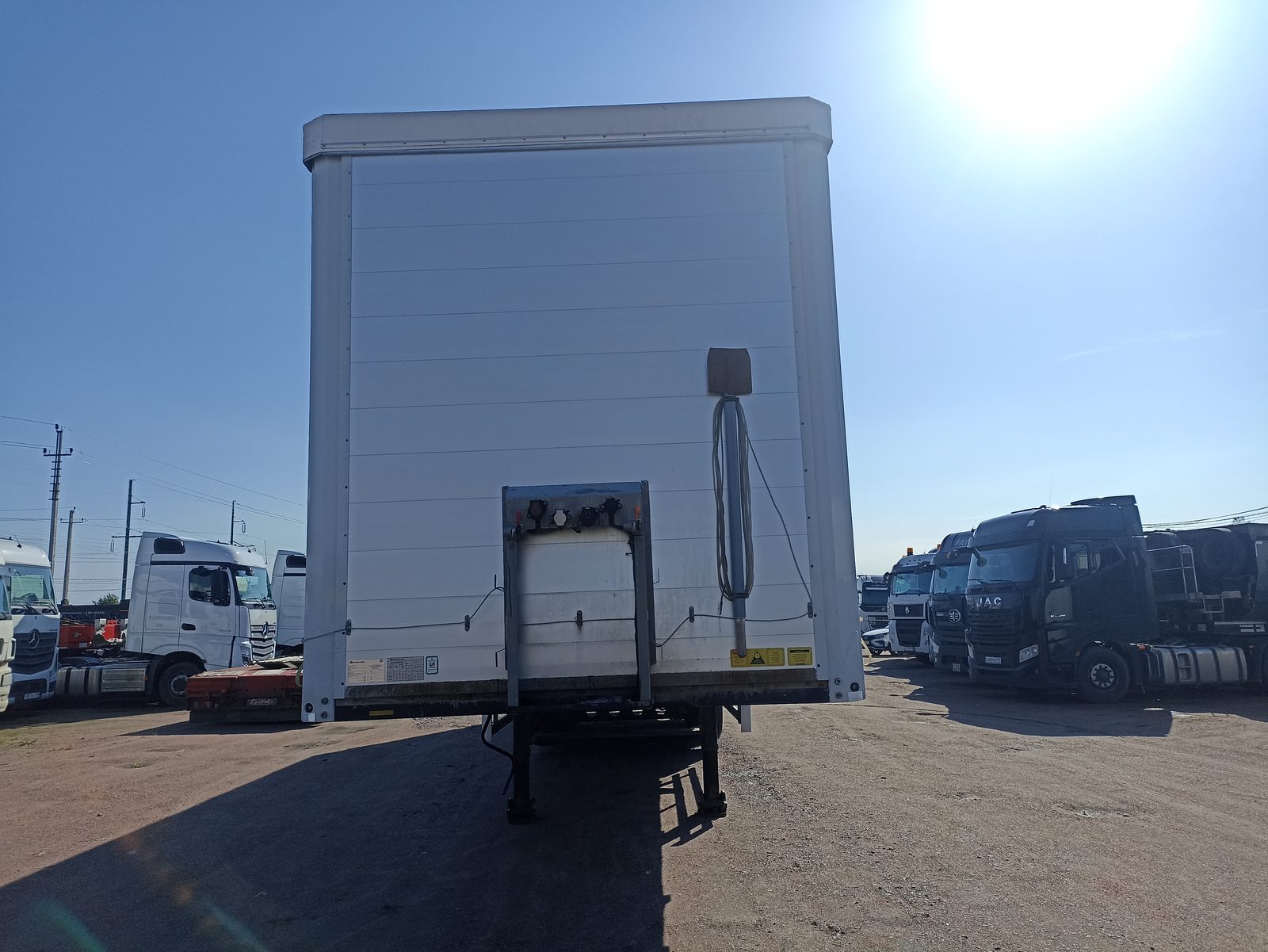 Grunwald 9453 Полуприцеп бортовой (евроборт)