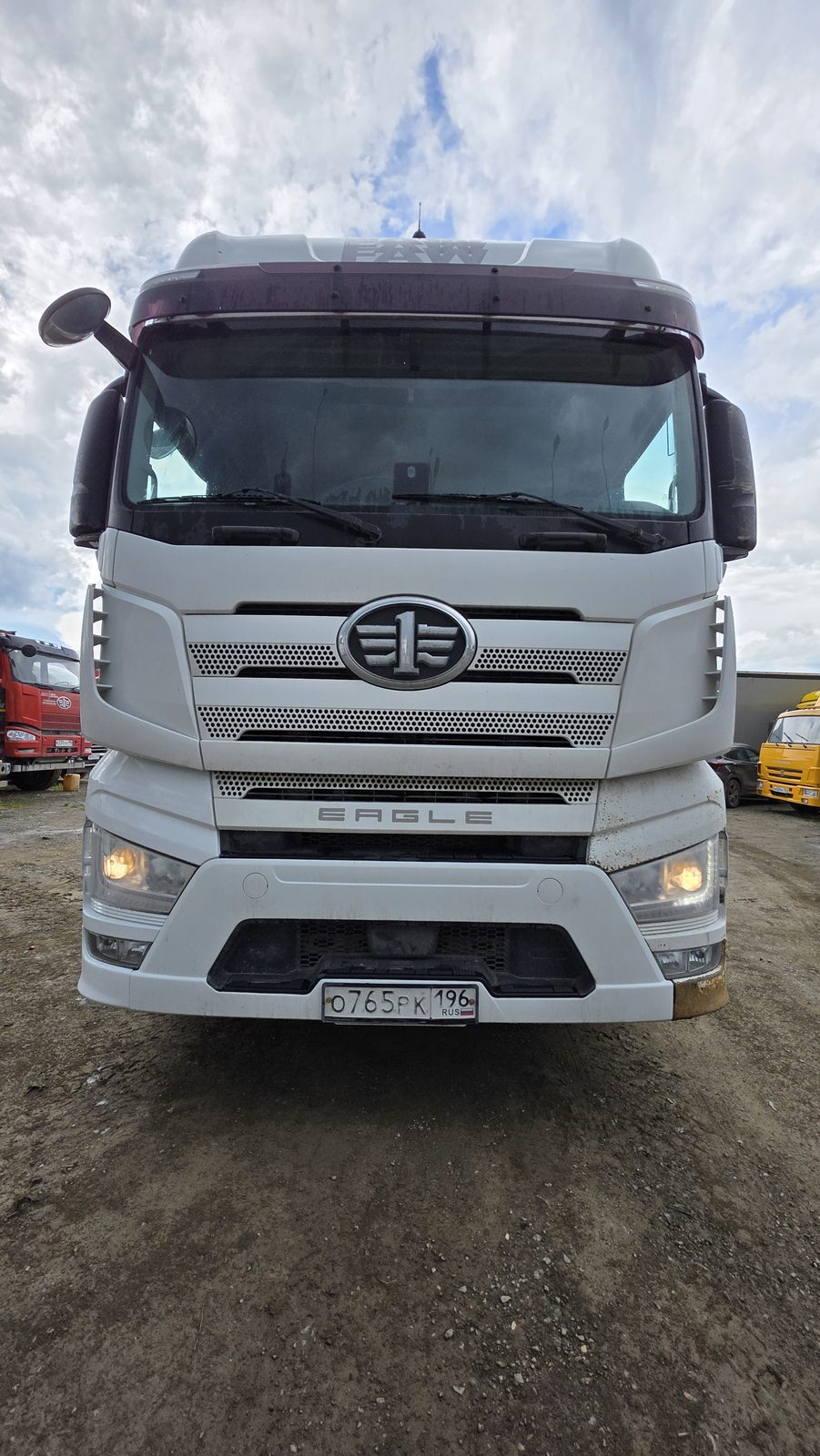 FAW J7 4x2 Седельный тягач