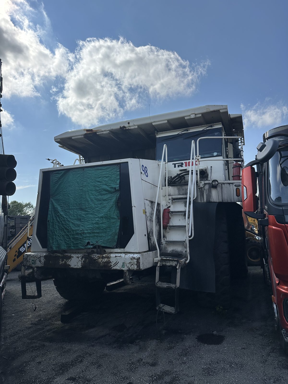 TEREX TR100 4x2 Карьерный самосвал