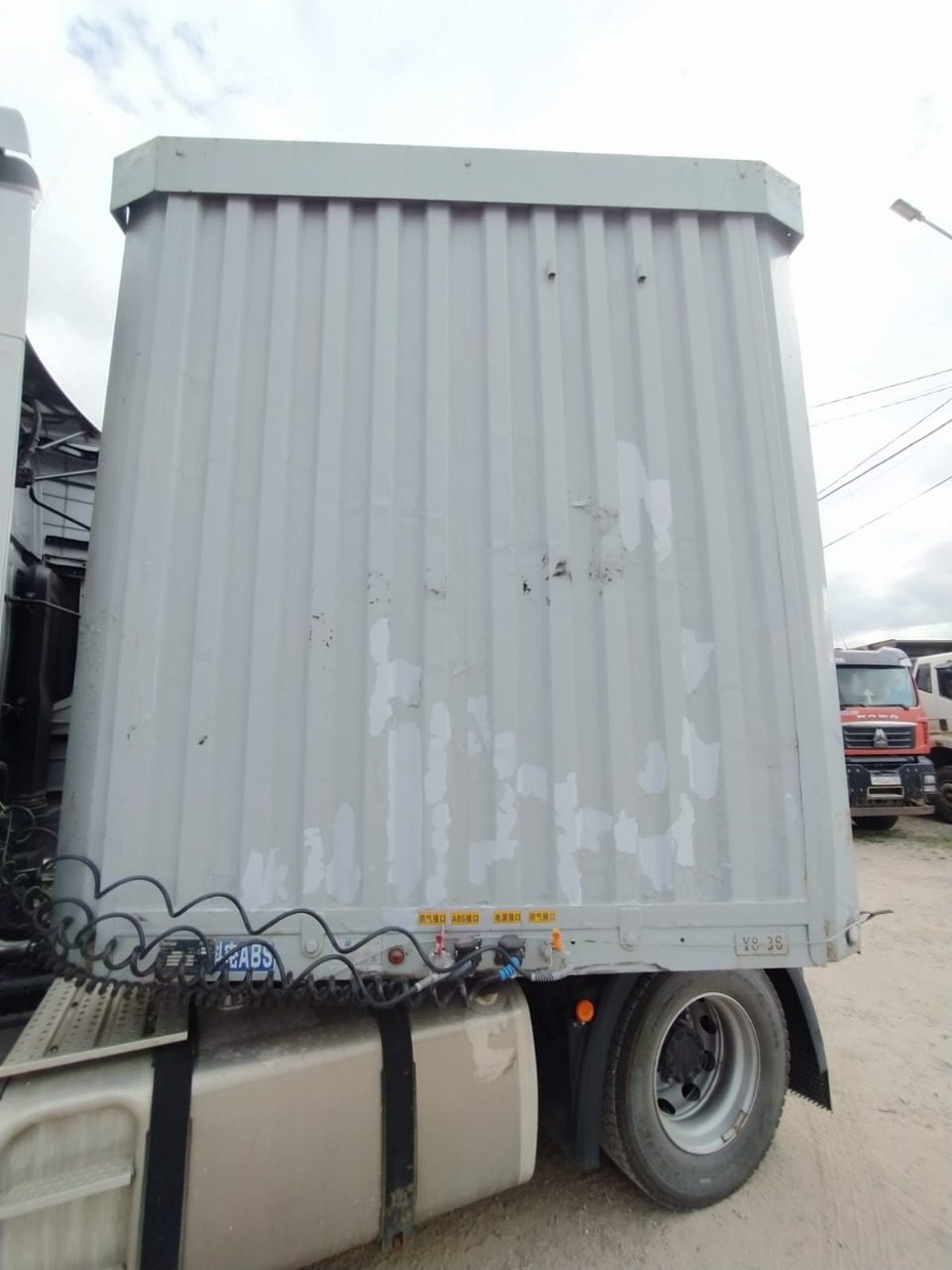 TITAN LC9411* Полуприцеп шторный