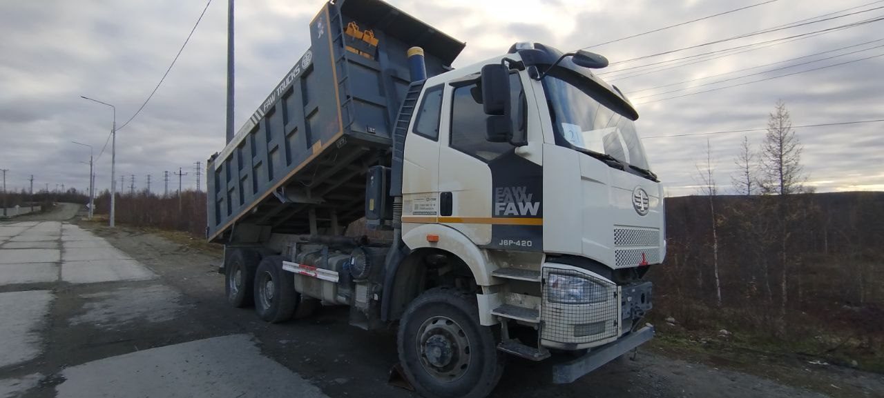 FAW J6 6x6 Самосвал