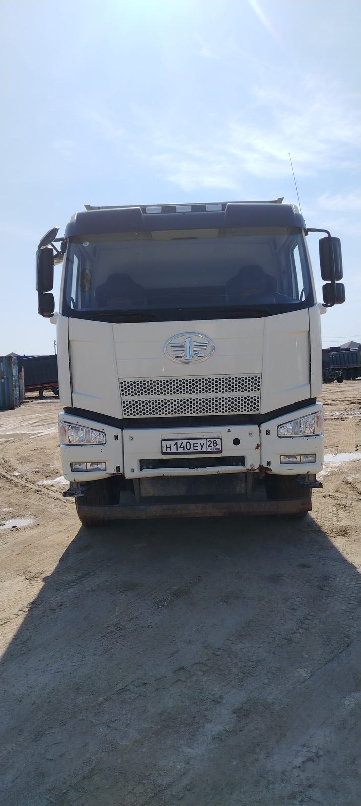 FAW J6 8x4 Самосвал