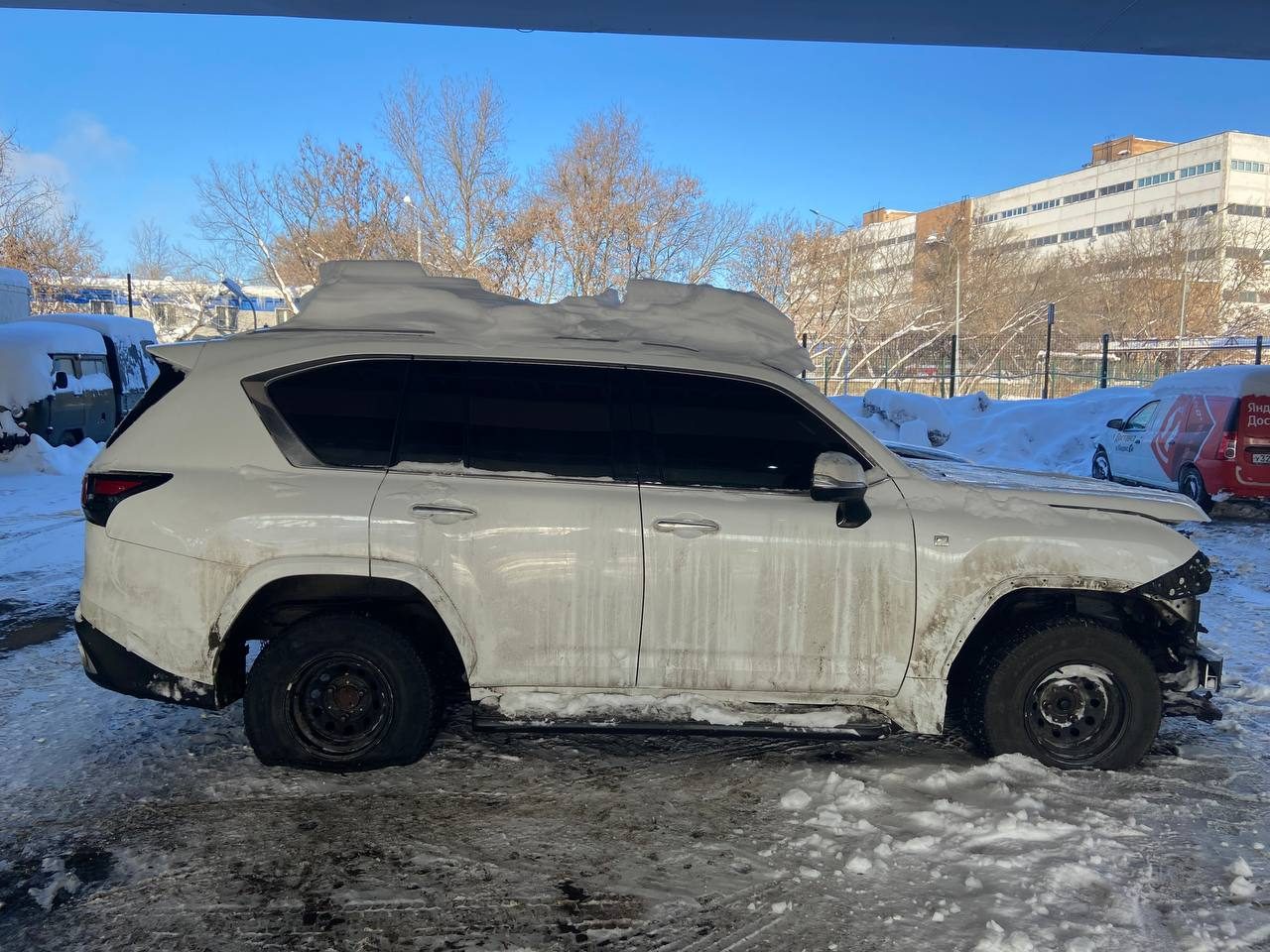 Lexus LX600