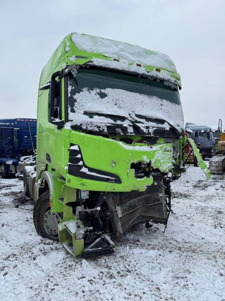 Shacman SX* 4x2 Седельный тягач