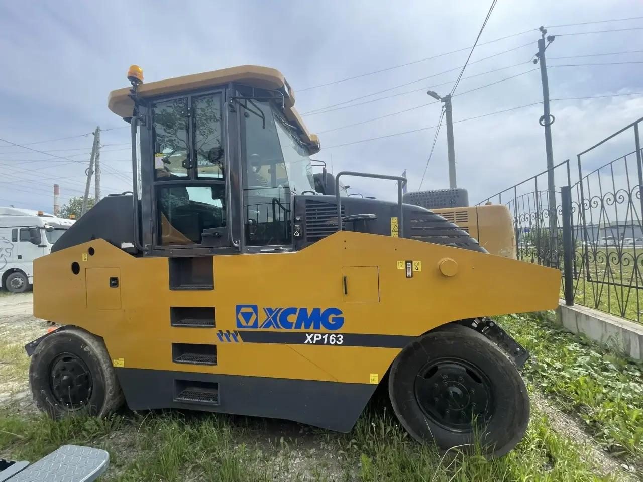 XCMG XP* Каток