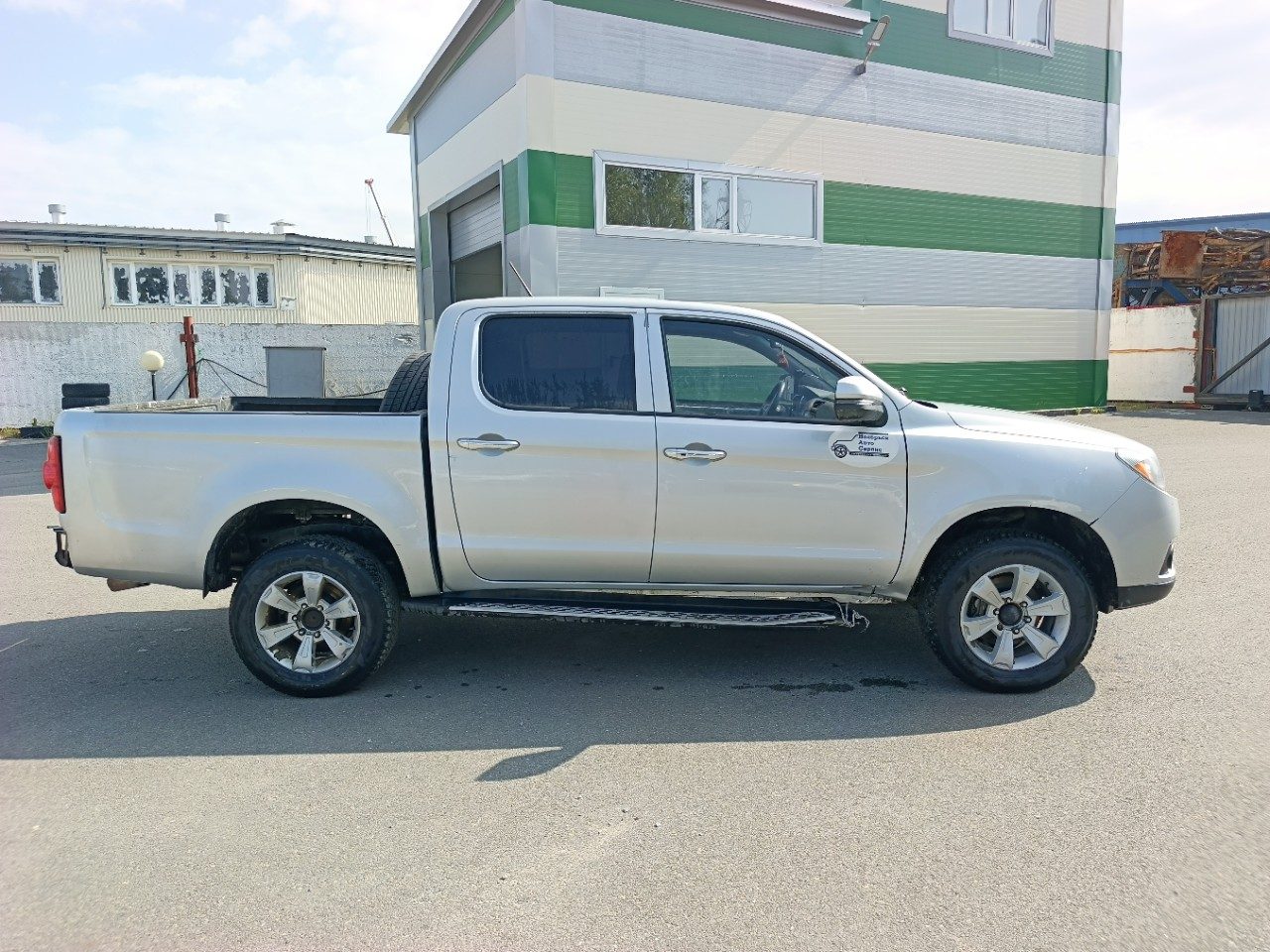JAC T6